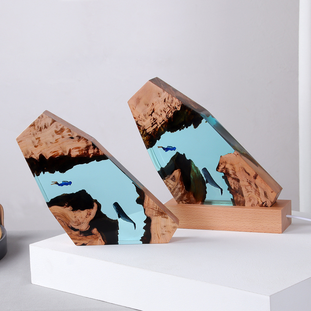 New Underwater Cave Whale Dive - Resin Art Wedding Gift 评论和价格